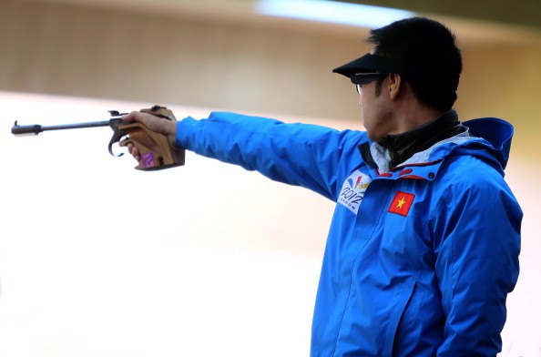 Xuất sắc giành được 563 điểm ở vòng loại nội dung 50m súng ngắn dành cho nam, xạ thủ Hoàng Xuân Vinh xếp thứ 4 vòng loại và xuất sắc lọt vào chung kết. Đợt bắn chung kết sẽ diễn ra vào lúc 18h30 giờ Việt Nam.